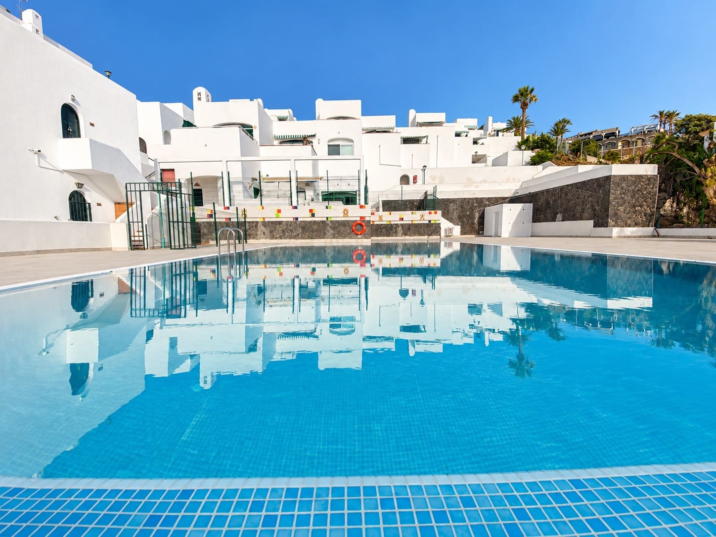 1 soverom Leilighet til salgs i Costa Adeje med svømmebasseng - € 260 000 (Ref: 9428100)