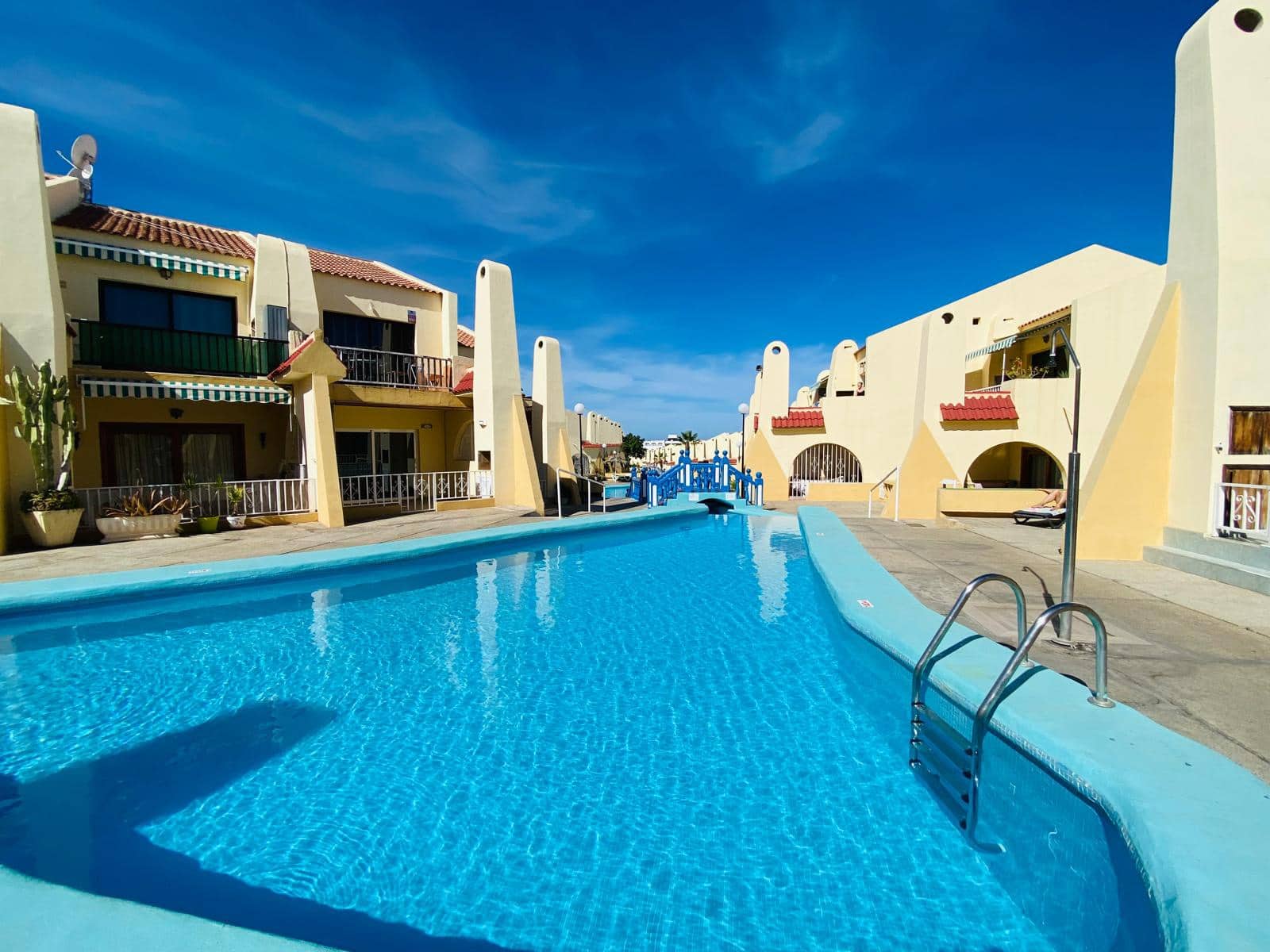 1 chambre Appartement à vendre à Costa Adeje avec piscine - 320 000 € (Ref: 9581226)