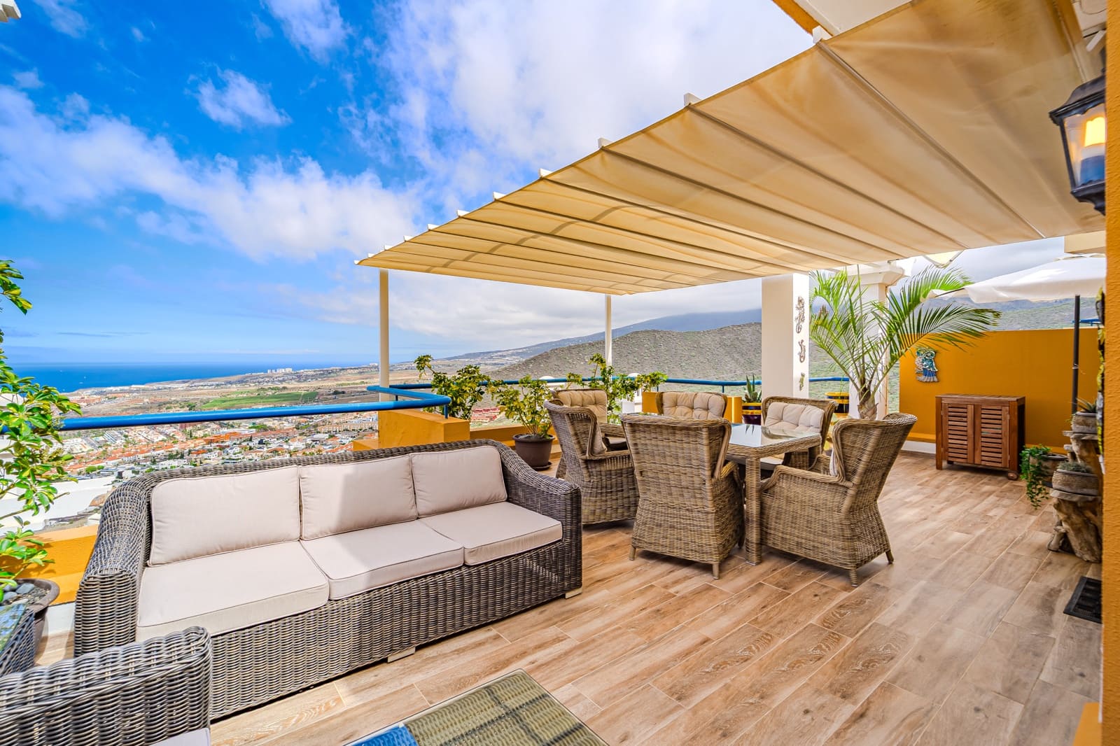 2 chambre Appartement à vendre à Costa Adeje avec piscine garage - 460 000 € (Ref: 9823639)