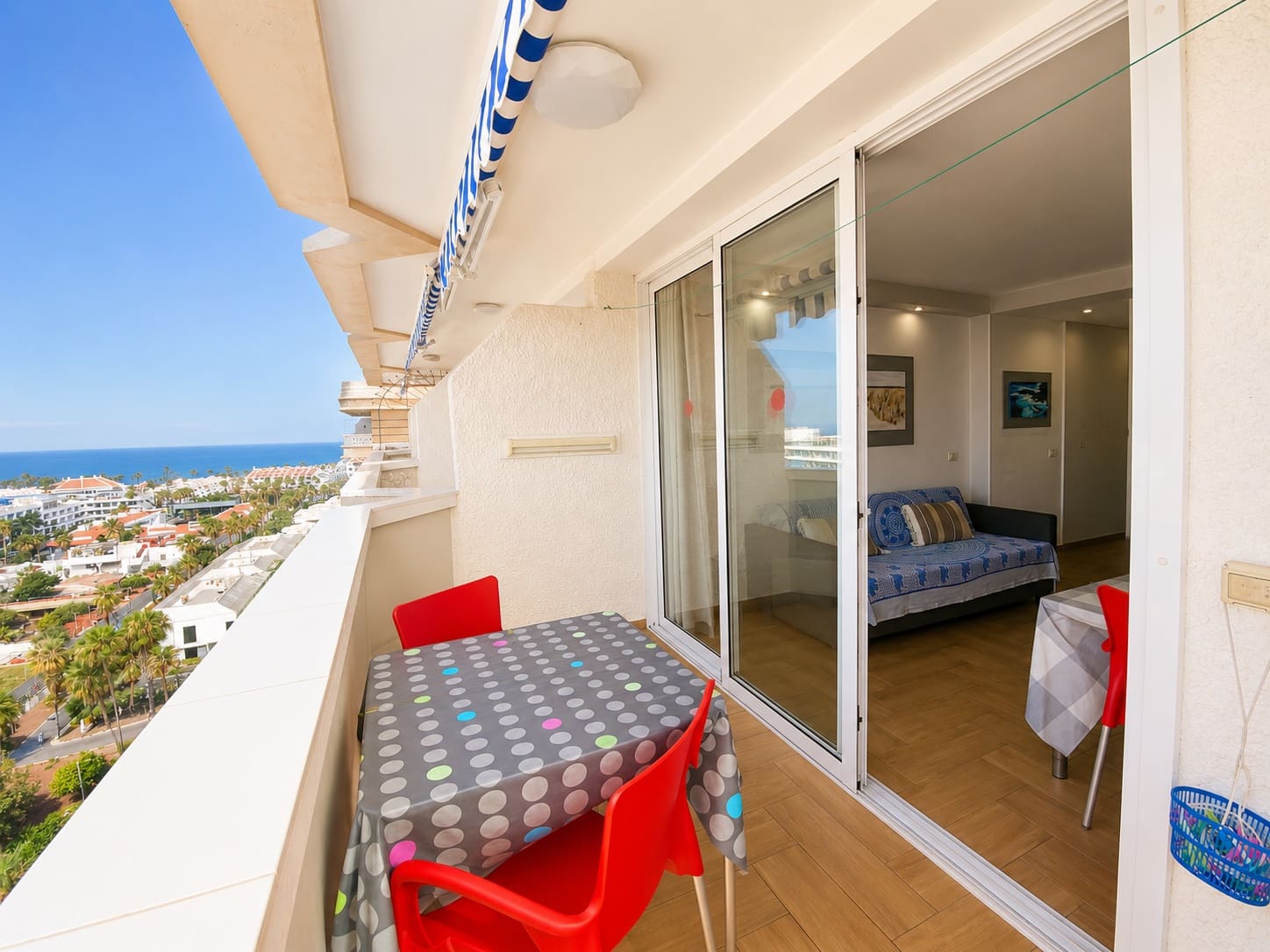 1 soverom Leilighet til salgs i Playa de las Americas med svømmebasseng - € 330 000 (Ref: 9954609)