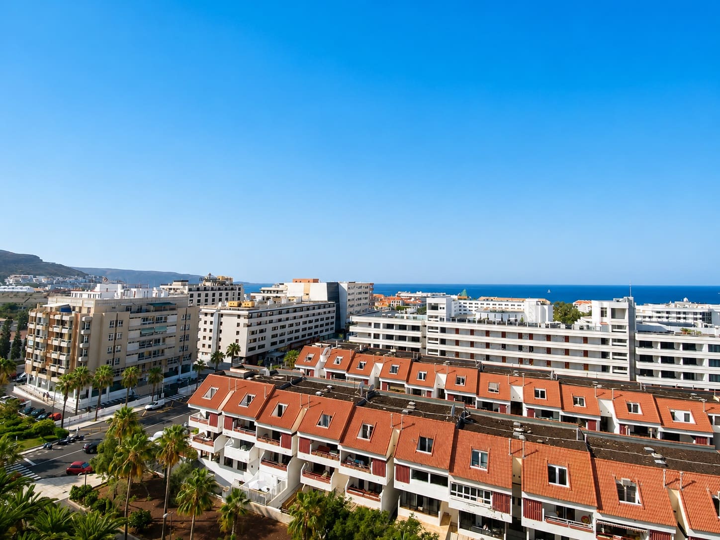1 soverom Leilighet til salgs i Playa de las Americas med svømmebasseng - € 330 000 (Ref: 9954609)