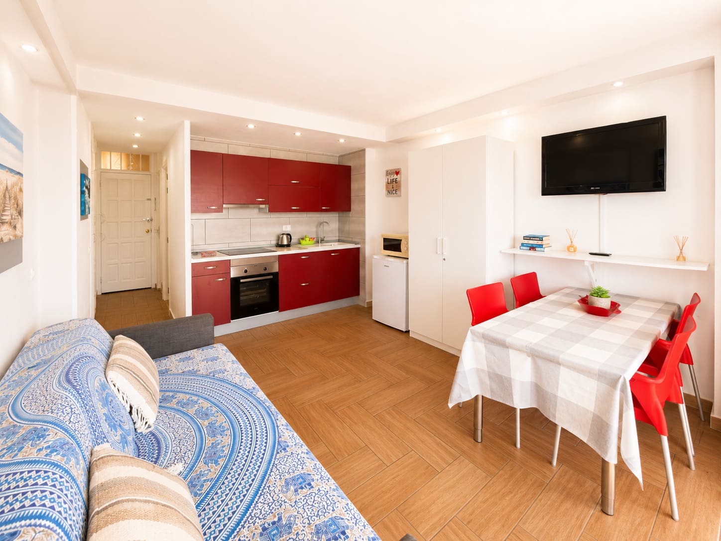 1 soverom Leilighet til salgs i Playa de las Americas med svømmebasseng - € 330 000 (Ref: 9954609)