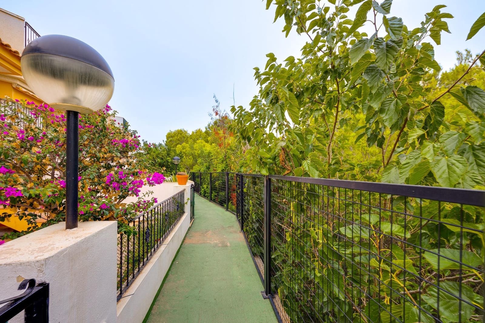 2 bedroom Bungalow for sale in Los Balcones with pool garage - € 159,900 (Ref: 10161644)