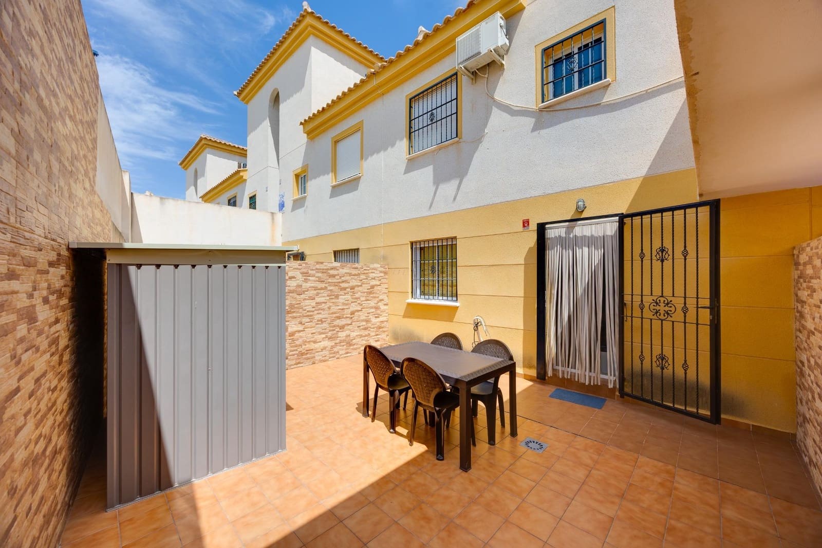 2 bedroom Bungalow for sale in Los Balcones with pool garage - € 159,900 (Ref: 10161644)
