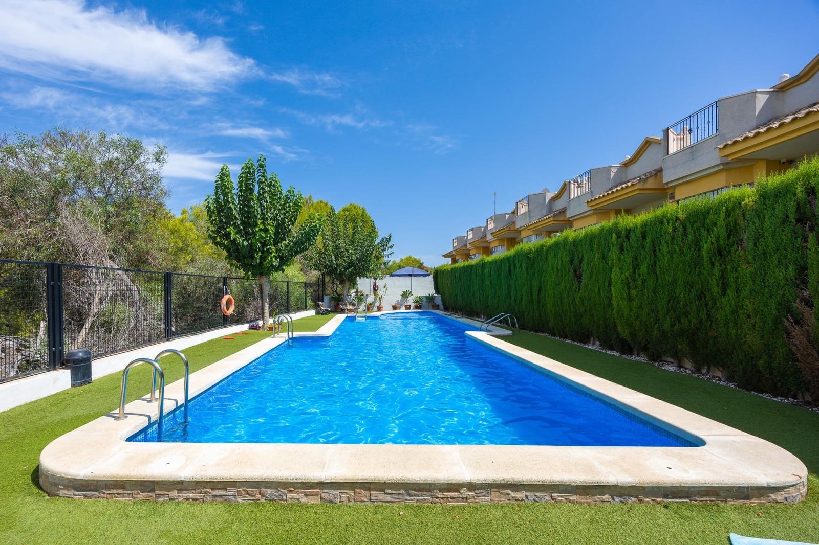 2 bedroom Bungalow for sale in Los Balcones with pool garage - € 159,900 (Ref: 10161644)