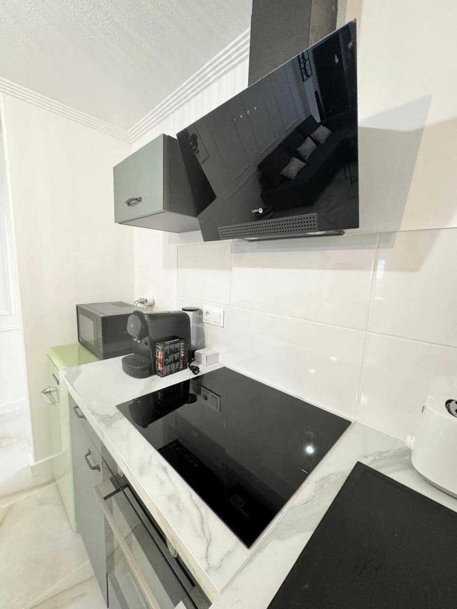 2 soveværelse Lejlighed til salg i Torrevieja med swimmingpool - € 167.900 (Ref: 10161655)