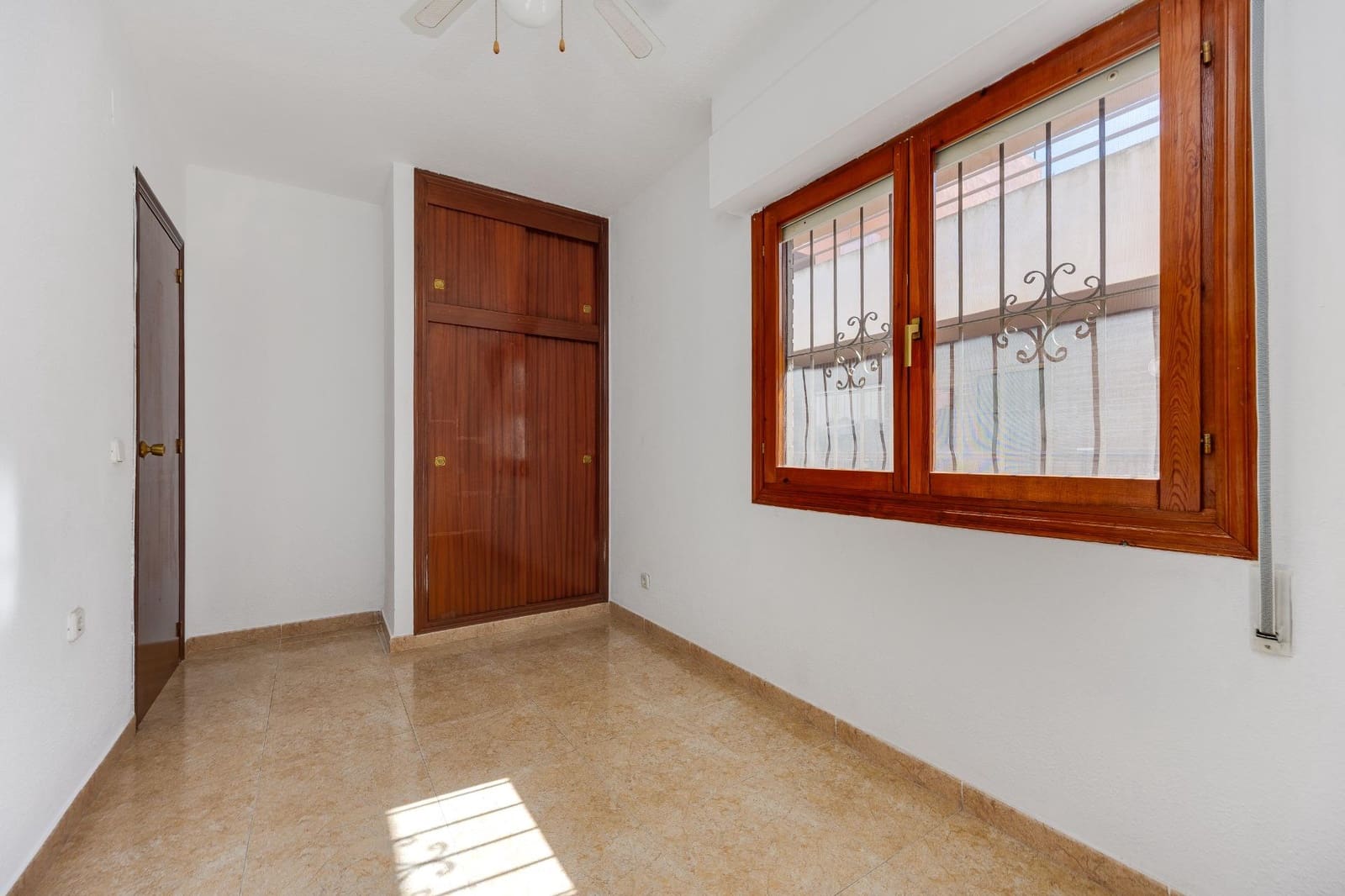 2 soverom Penthouse til salgs i Torrevieja - € 144 900 (Ref: 10161664)