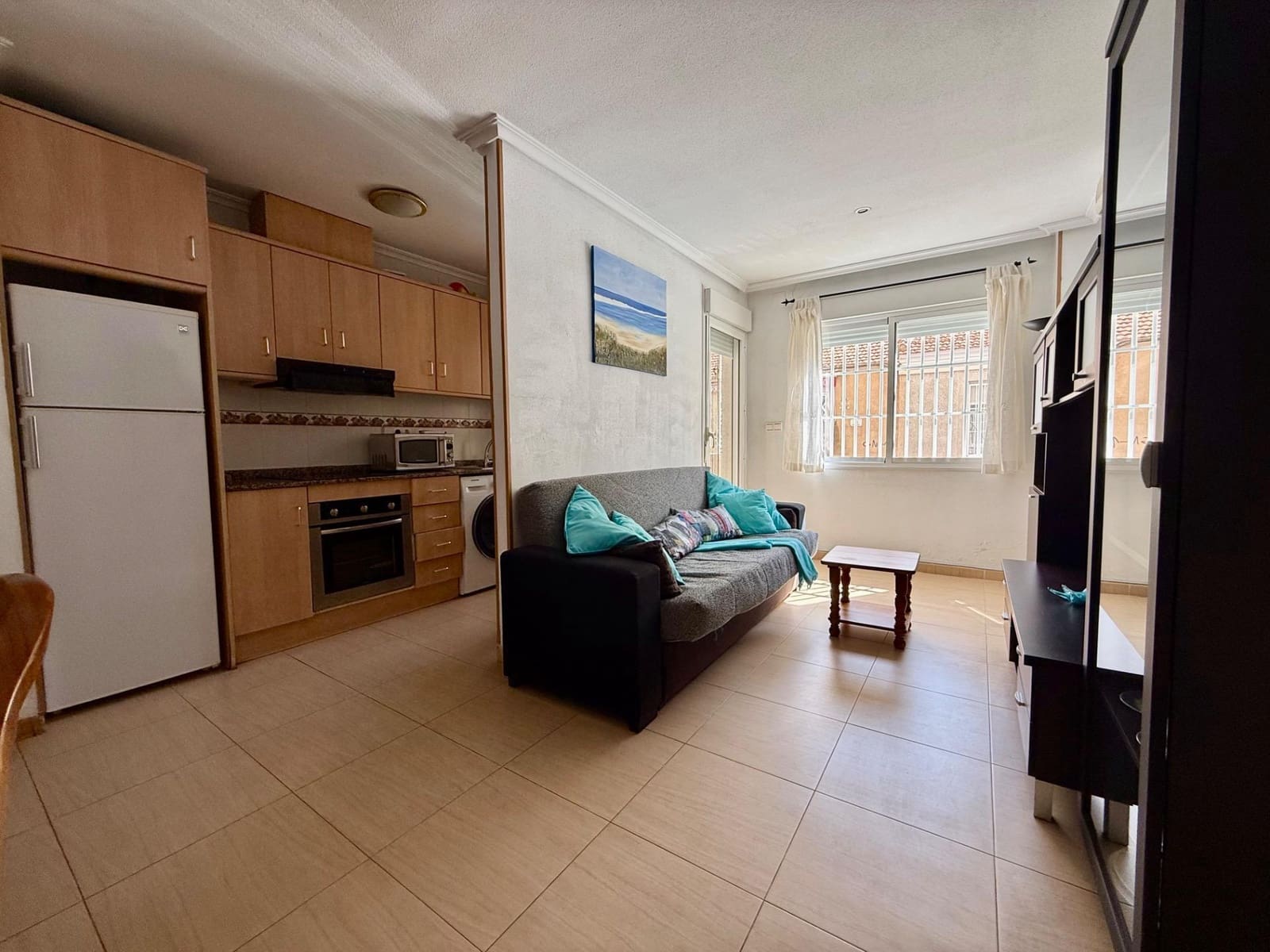 2 bedroom Apartment for sale in Torrevieja - € 125,000 (Ref: 10171887)