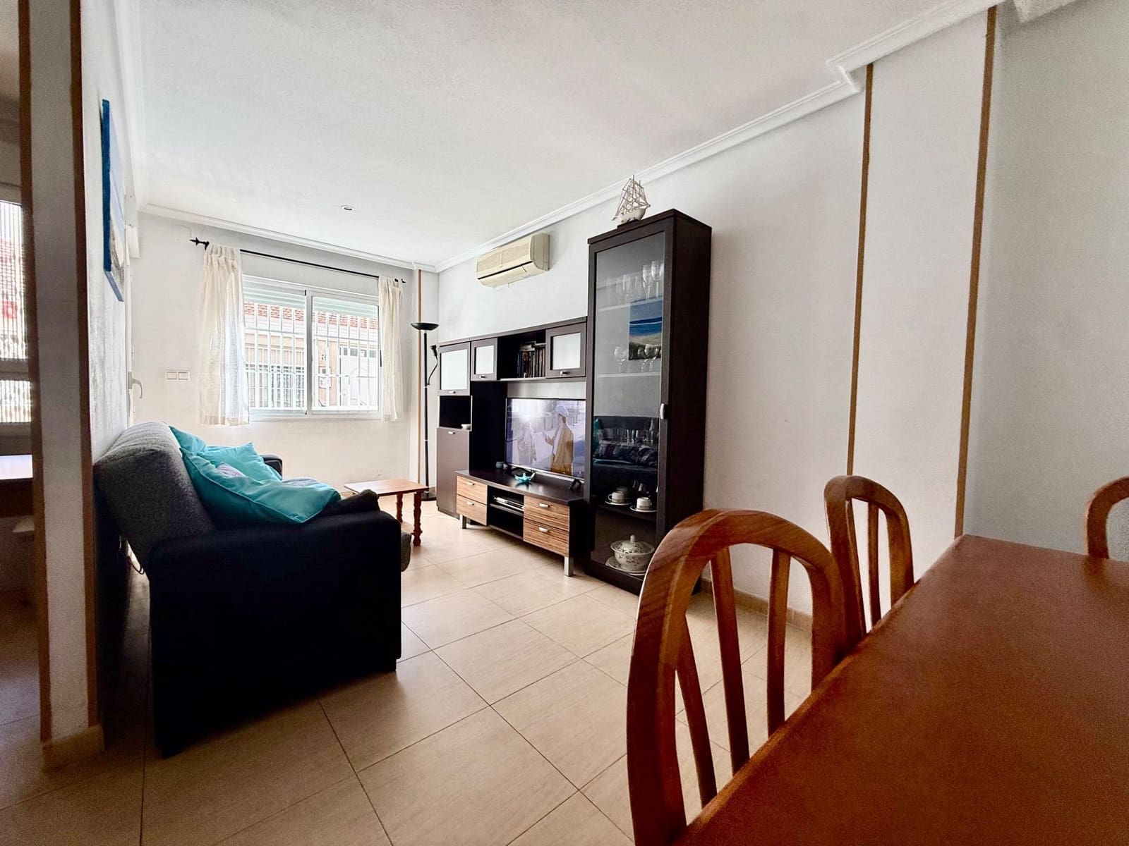 2 bedroom Apartment for sale in Torrevieja - € 125,000 (Ref: 10171887)