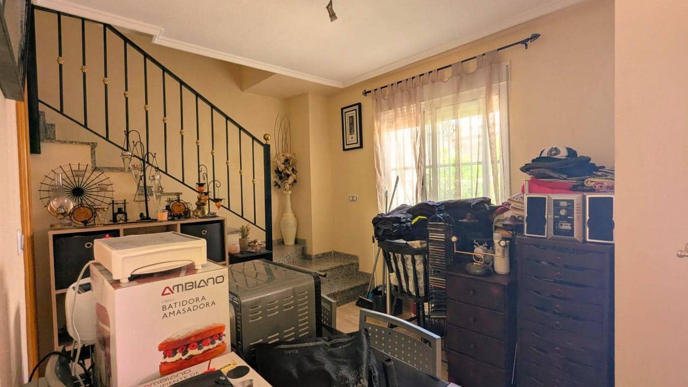 3 bedroom Villa for sale in Algorfa with pool - € 189,000 (Ref: 10171889)