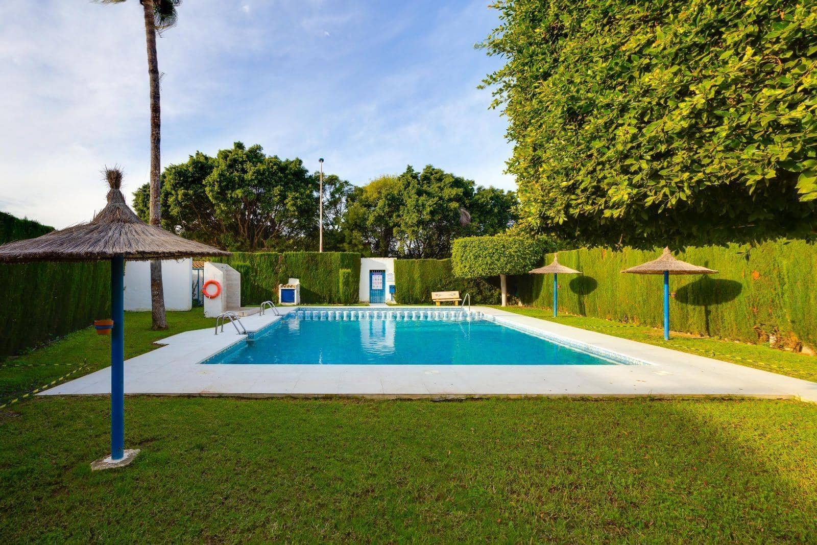 3 quarto Bungalow para venda em Torrevieja com piscina - 144 969 € (Ref: 9556036)