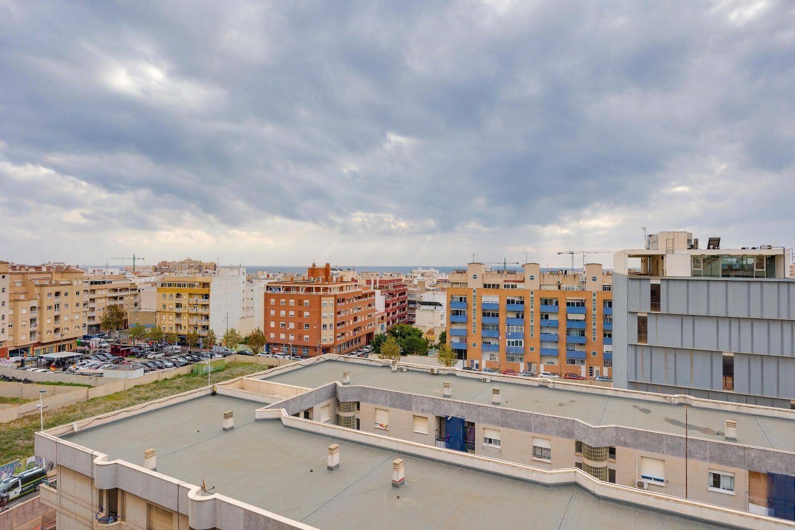 3 quarto Apartamento para venda em Torrevieja com piscina - 159 969 € (Ref: 9596369)