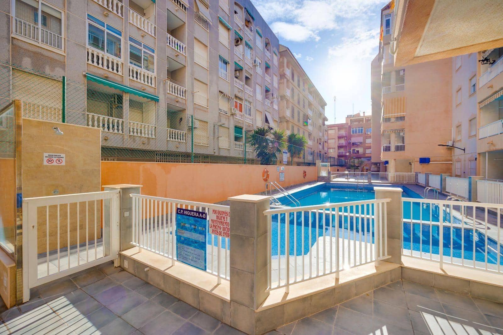 2 chambre Appartement à vendre à Torrevieja avec piscine - 149 969 € (Ref: 9596371)