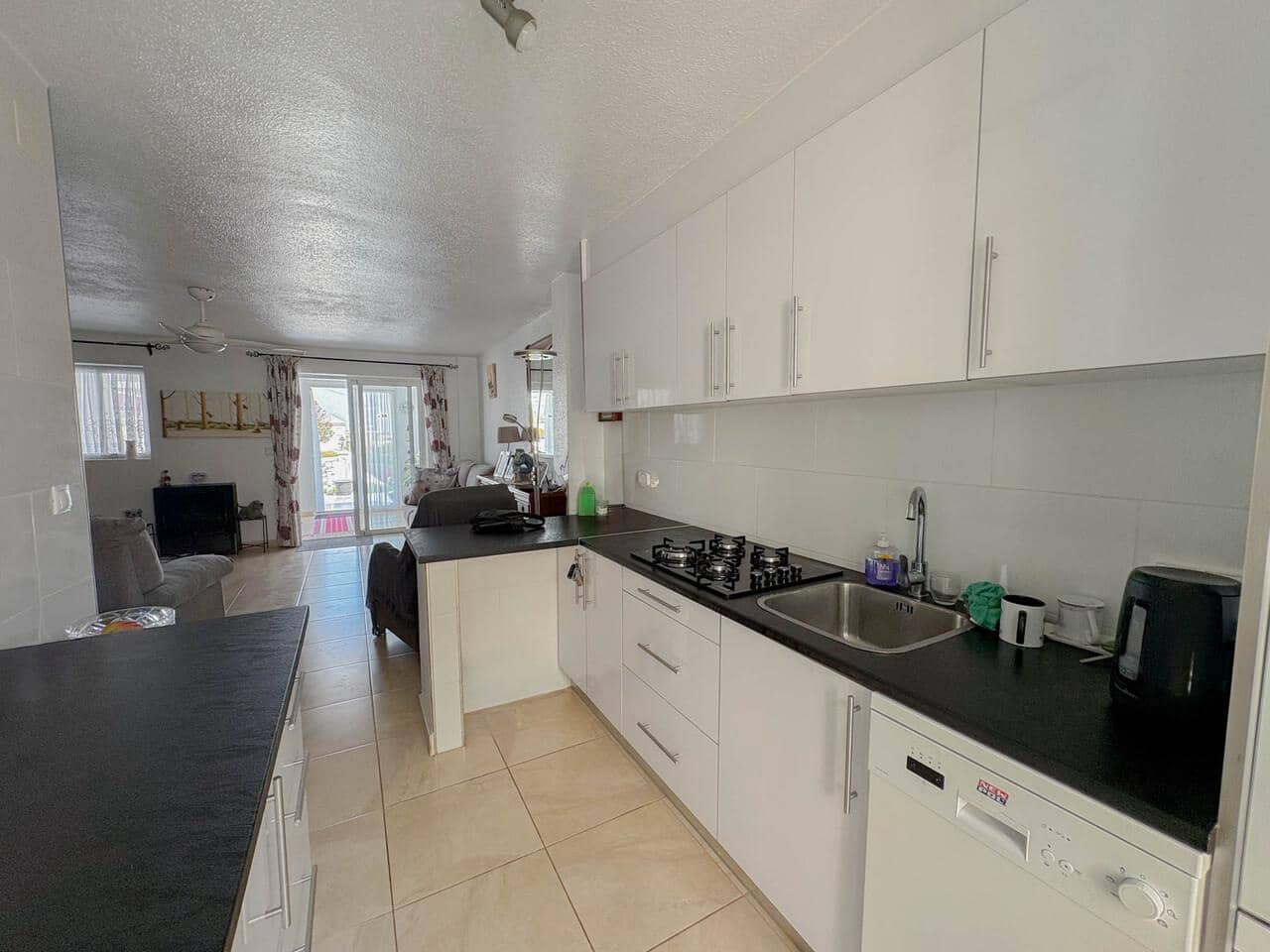 3 soveværelse Byhus til salg i Torrevieja - € 179.000 (Ref: 9683544)