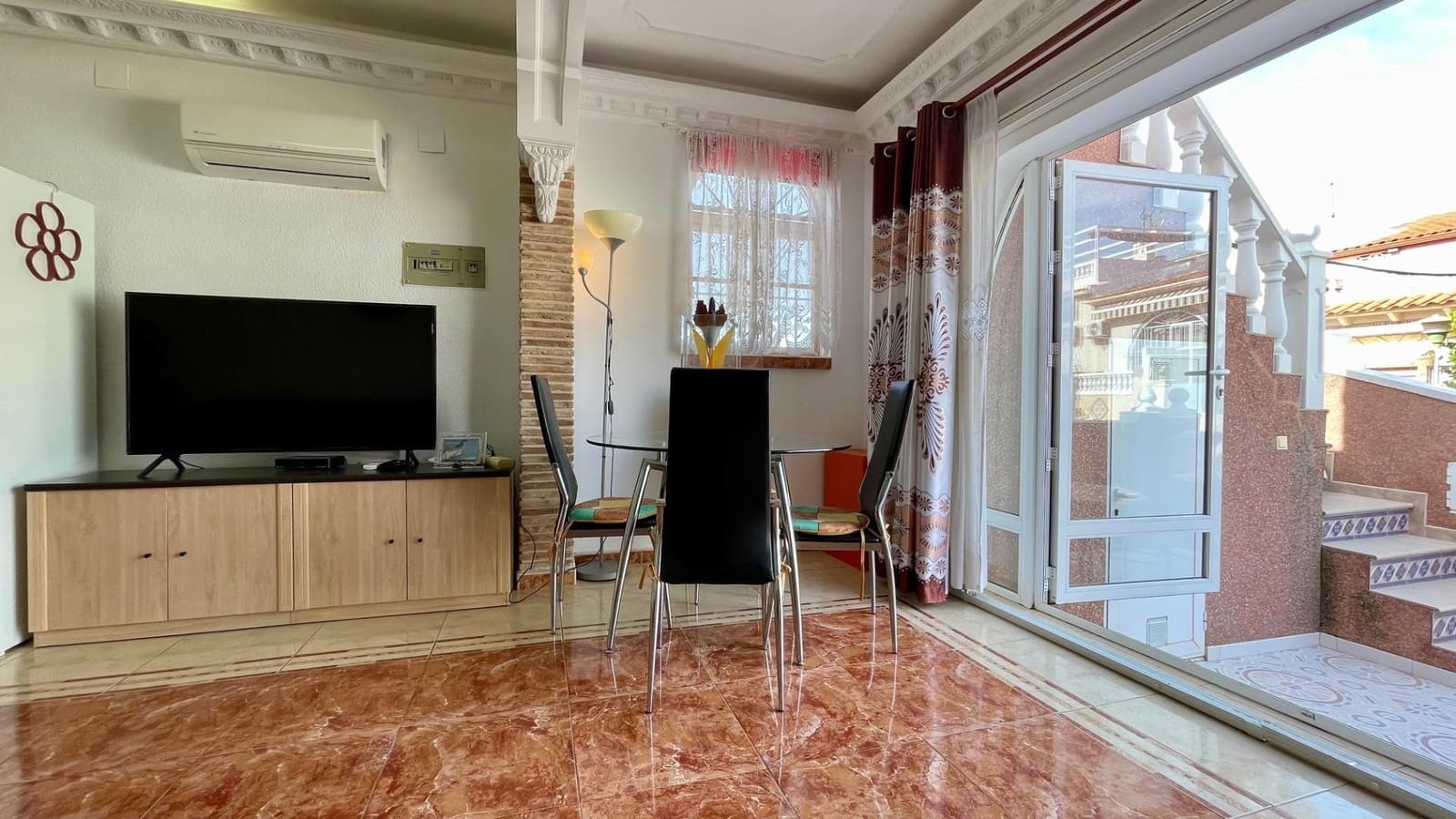 2 bedroom Terraced Villa for sale in Torrevieja - € 138,470 (Ref: 9721851)