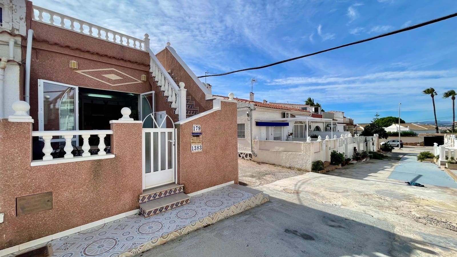 2 bedroom Terraced Villa for sale in Torrevieja - € 138,470 (Ref: 9721851)
