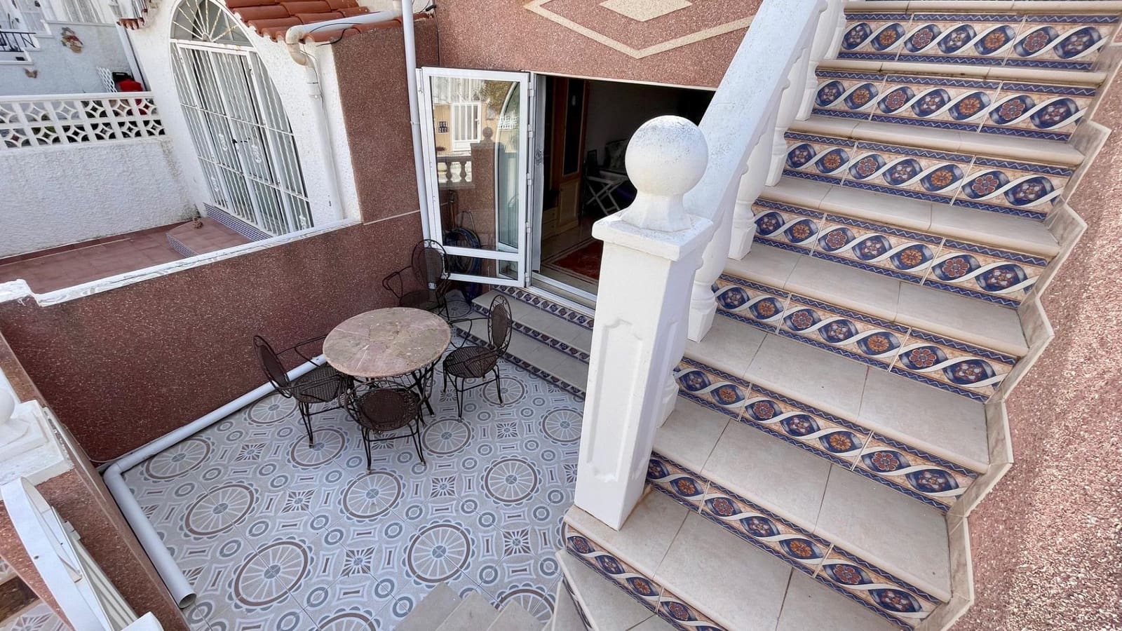 2 bedroom Terraced Villa for sale in Torrevieja - € 138,470 (Ref: 9721851)