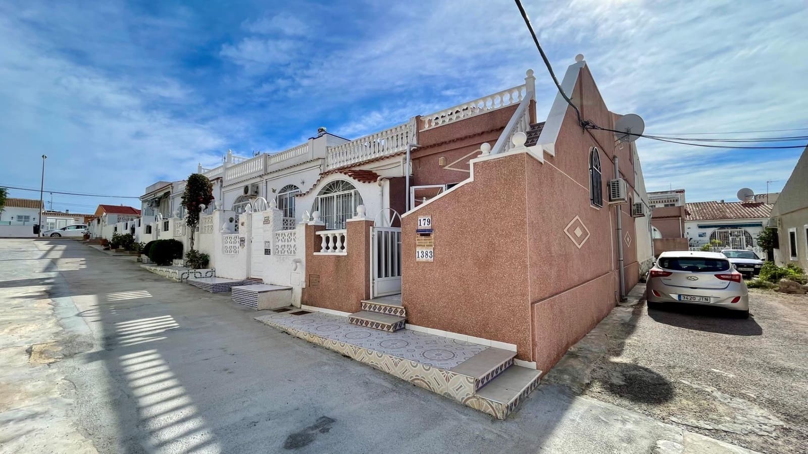 2 bedroom Terraced Villa for sale in Torrevieja - € 138,470 (Ref: 9721851)