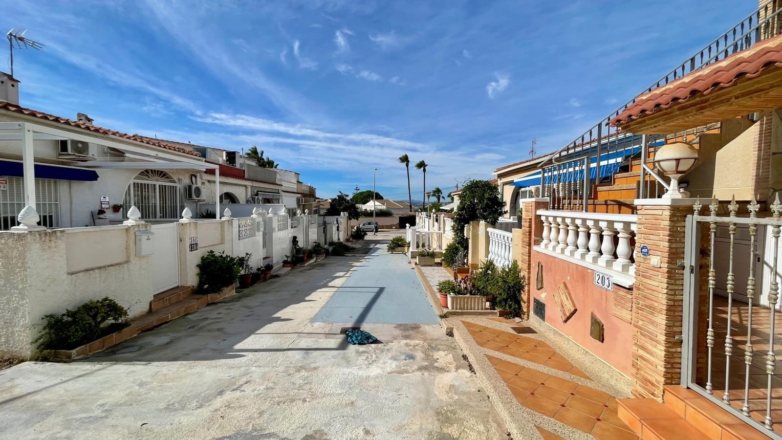 2 bedroom Terraced Villa for sale in Torrevieja - € 138,470 (Ref: 9721851)