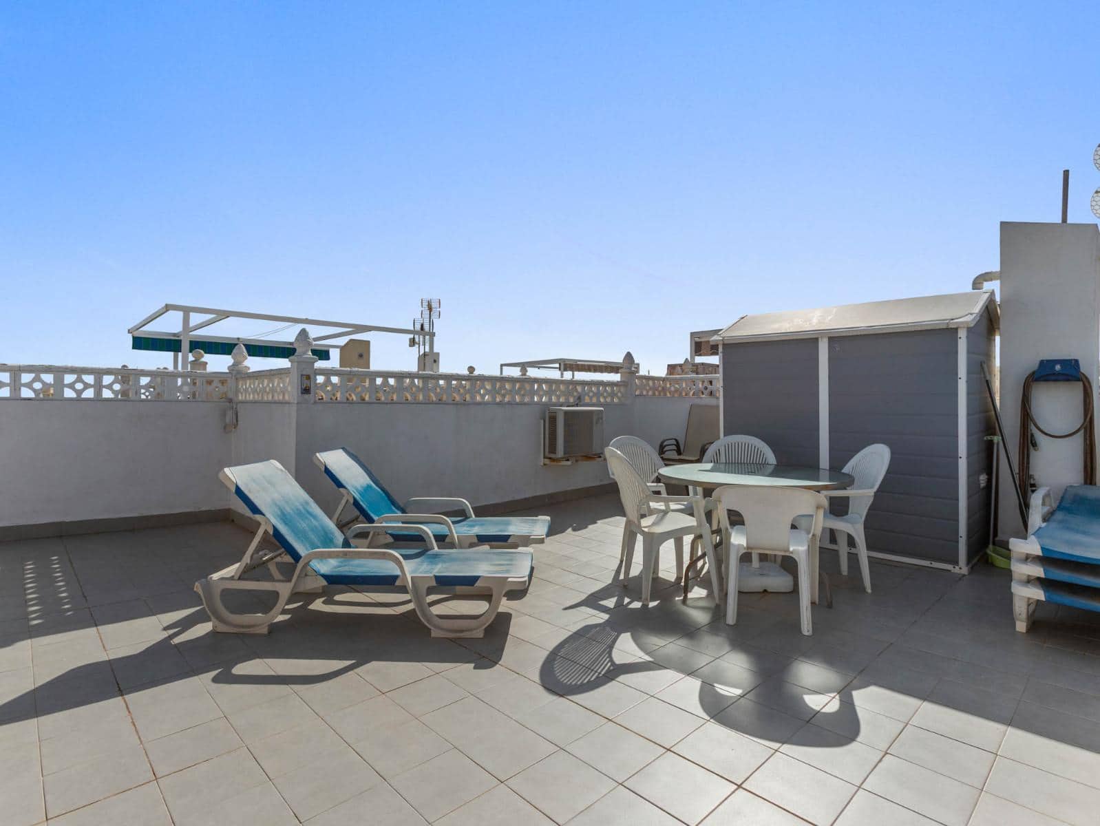 2 soveværelse Bungalow til salg i Torrevieja - € 140.000 (Ref: 9721852)