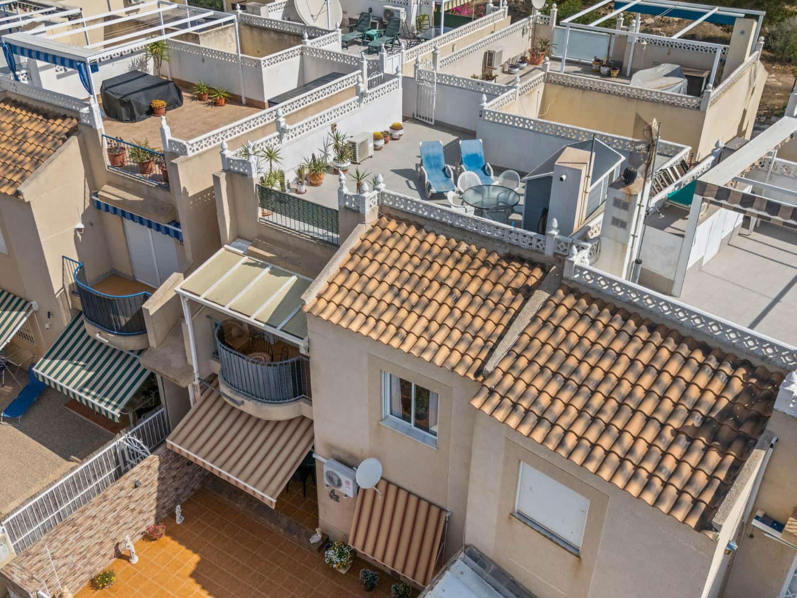 2 soveværelse Bungalow til salg i Torrevieja - € 140.000 (Ref: 9721852)