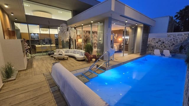 4 sypialnia Willa na sprzedaż w Benijófar z basenem - 1 250 000 € (Ref: 9721853)