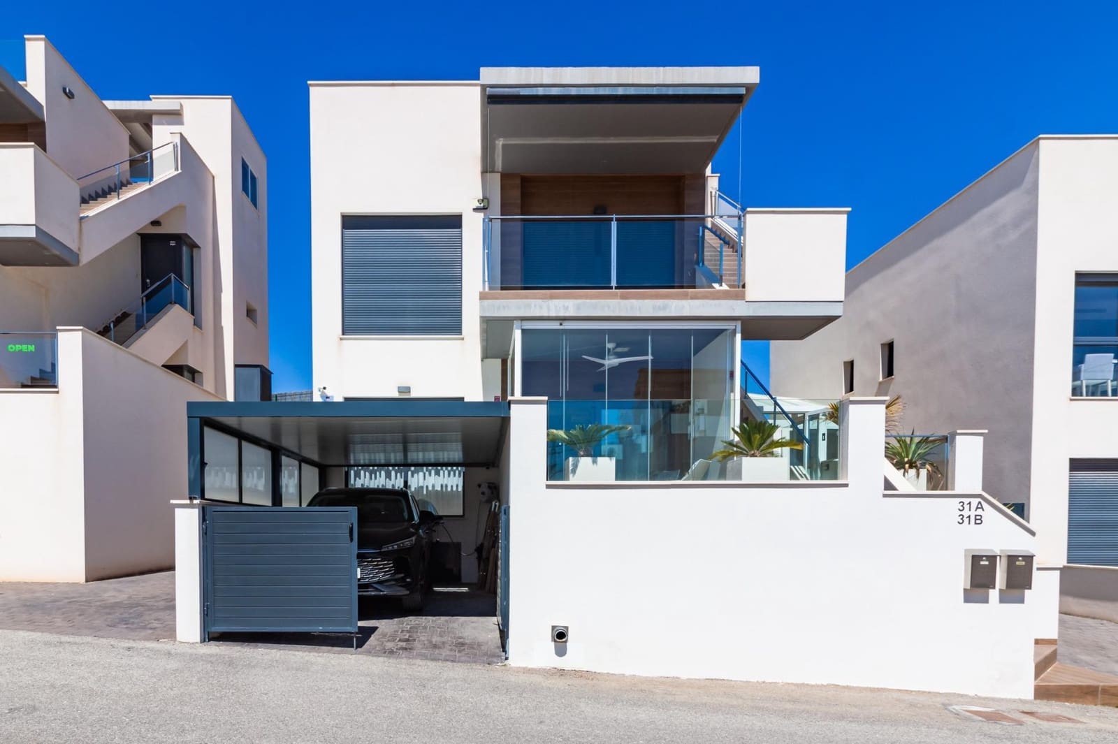 2 bedroom Apartment for sale in San Miguel de Salinas with pool - € 329,900 (Ref: 9752180)