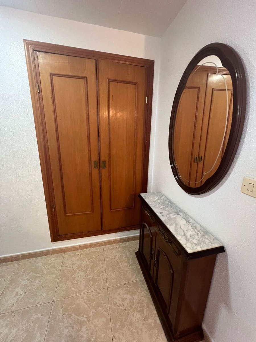 2 bedroom Apartment for sale in Torrevieja - € 137,900 (Ref: 9752183)