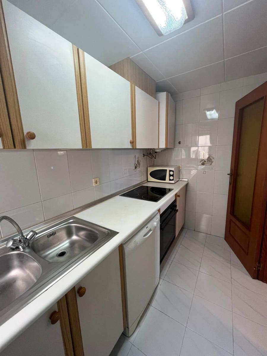 2 bedroom Apartment for sale in Torrevieja - € 137,900 (Ref: 9752183)