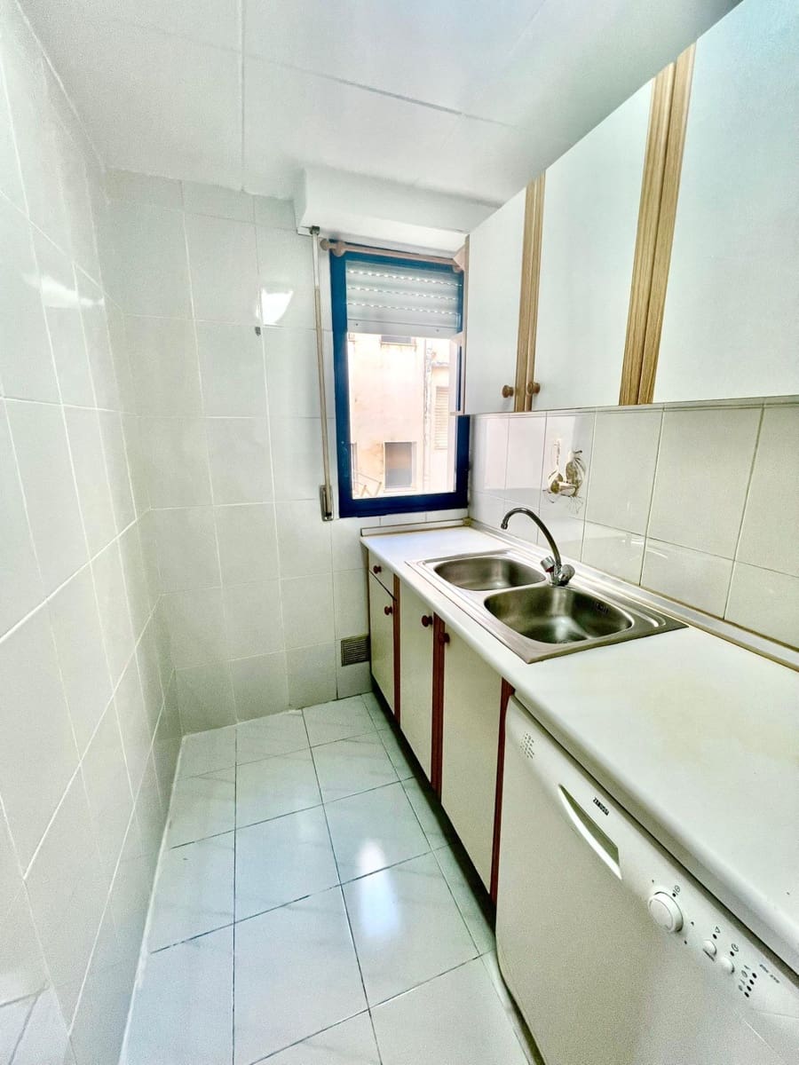 2 bedroom Apartment for sale in Torrevieja - € 137,900 (Ref: 9752183)