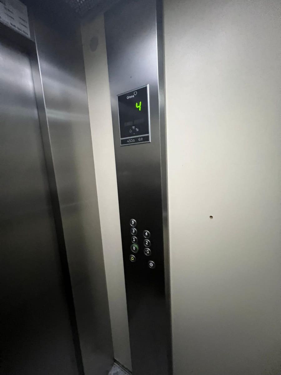 2 bedroom Apartment for sale in Torrevieja - € 137,900 (Ref: 9752183)