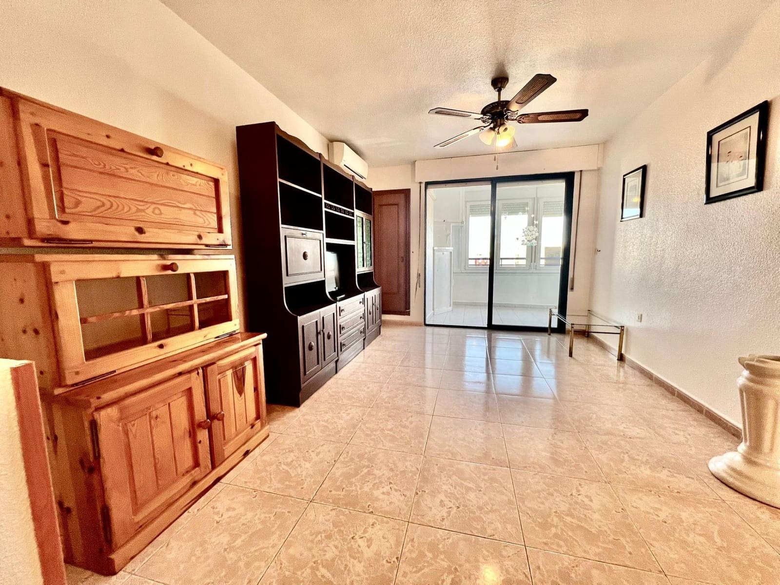 2 bedroom Apartment for sale in Torrevieja - € 137,900 (Ref: 9752183)