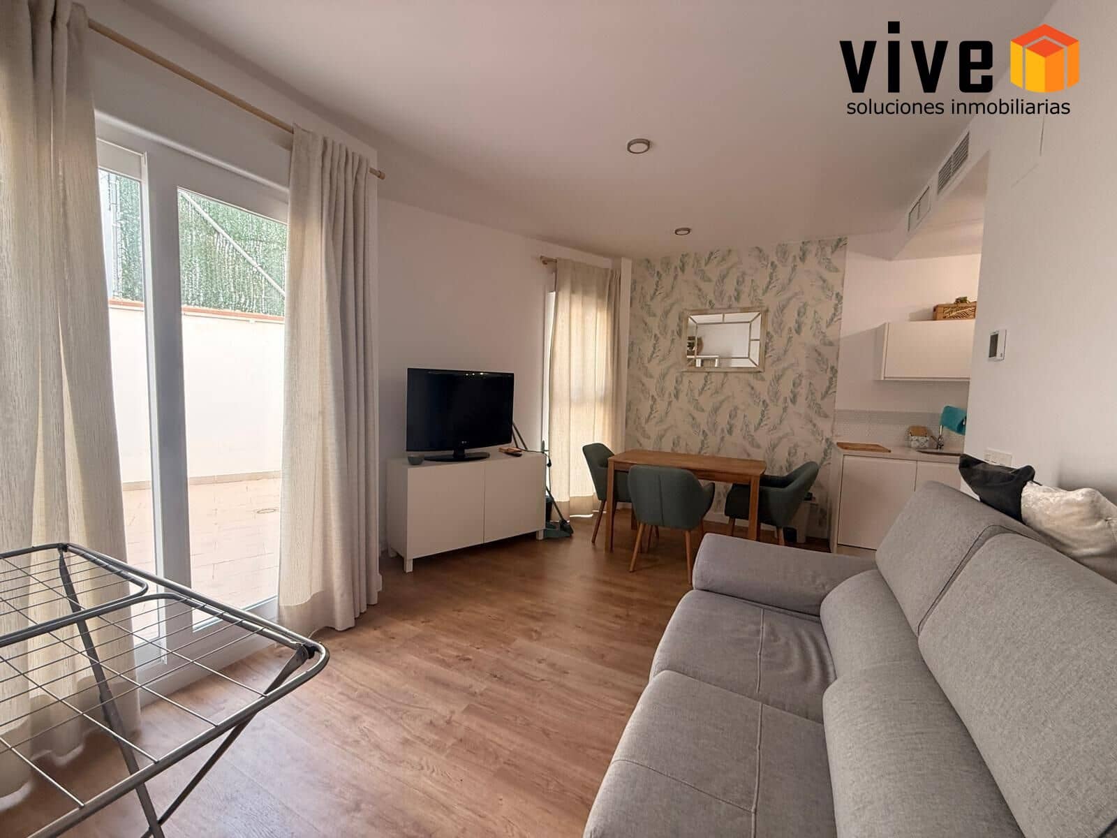 2 bedroom Flat for rent in Seville city with garage - € 950 (Ref: 10015724)