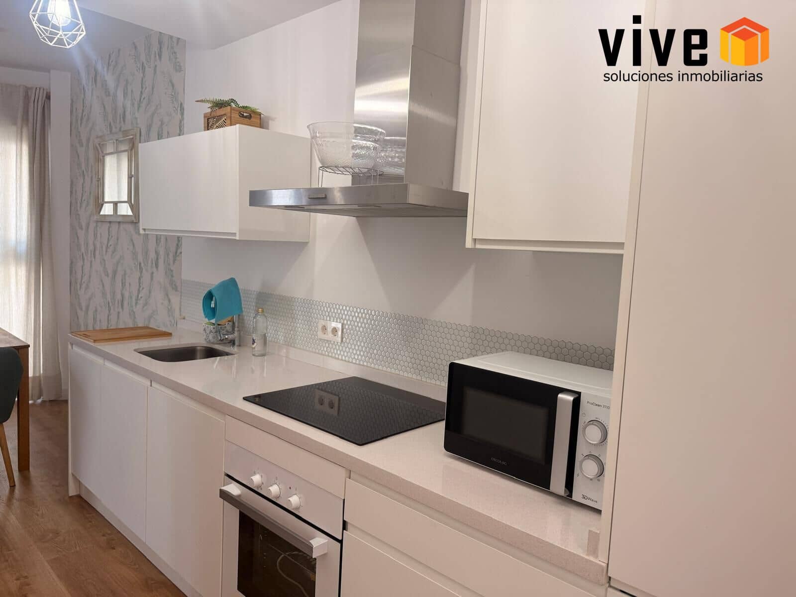 2 bedroom Flat for rent in Seville city with garage - € 950 (Ref: 10015724)
