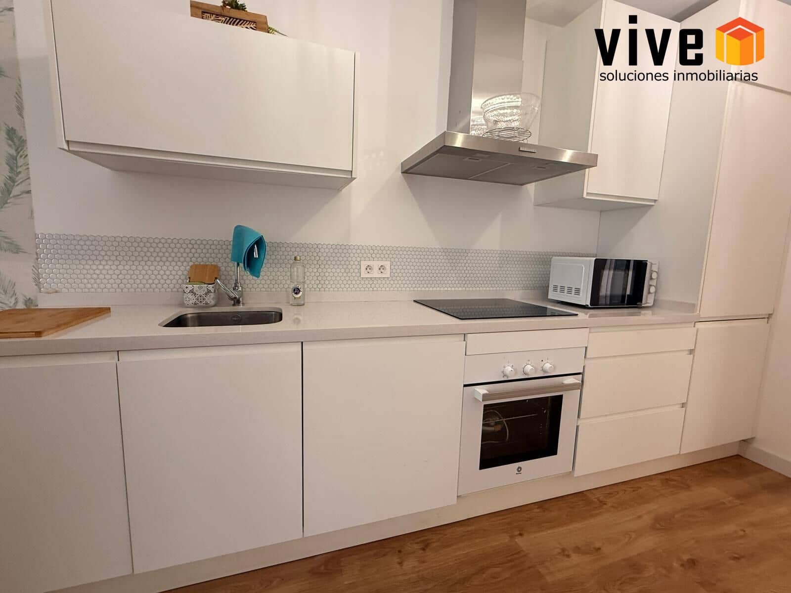 2 bedroom Flat for rent in Seville city with garage - € 950 (Ref: 10015724)