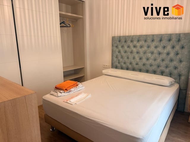 2 bedroom Flat for rent in Seville city with garage - € 950 (Ref: 10015724)