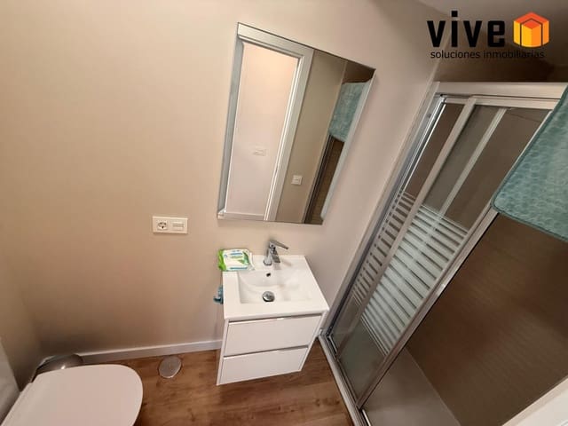 2 bedroom Flat for rent in Seville city with garage - € 950 (Ref: 10015724)