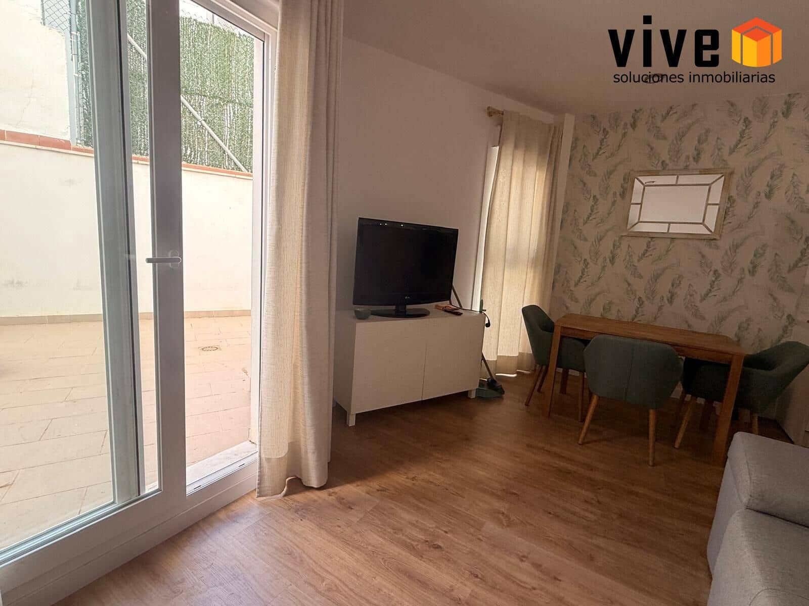 2 bedroom Flat for rent in Seville city with garage - € 950 (Ref: 10015724)