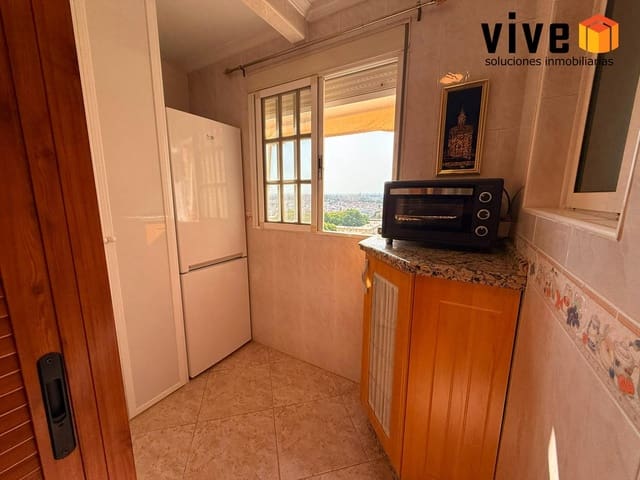 3 makuuhuone Asunto vuokrattavana paikassa Rochelambert, Sevilla kaupunki mukana 
autotalli - 1 050 € (Ref: 10030691)