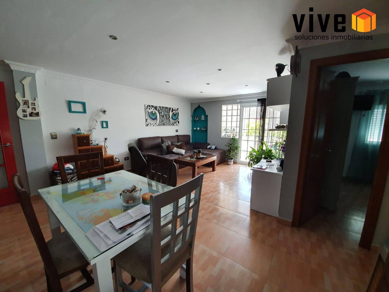 2 slaapkamer Flat te huur in San Juan de Aznalfarache met garage - € 850 (Ref: 10043163)