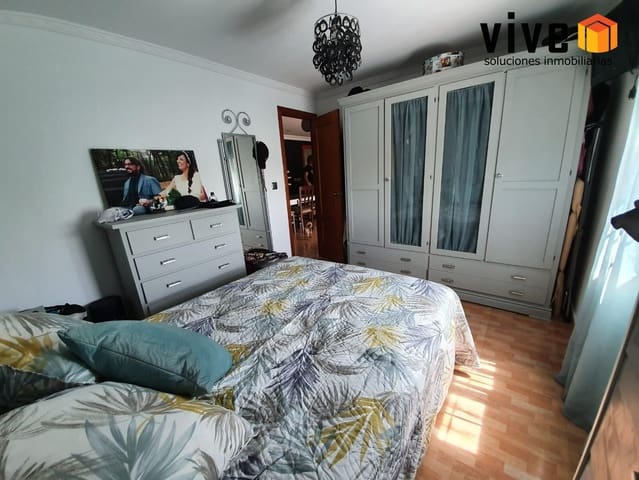 2 slaapkamer Flat te huur in San Juan de Aznalfarache met garage - € 850 (Ref: 10043163)