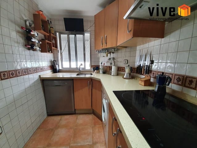 2 slaapkamer Flat te huur in San Juan de Aznalfarache met garage - € 850 (Ref: 10043163)