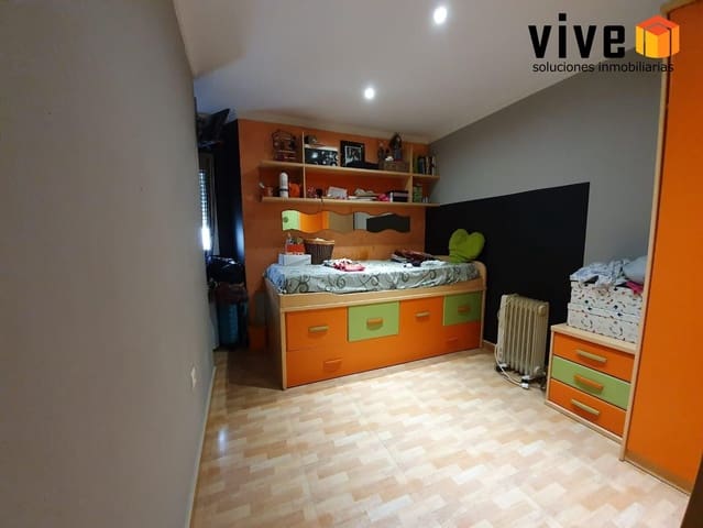2 slaapkamer Flat te huur in San Juan de Aznalfarache met garage - € 850 (Ref: 10043163)