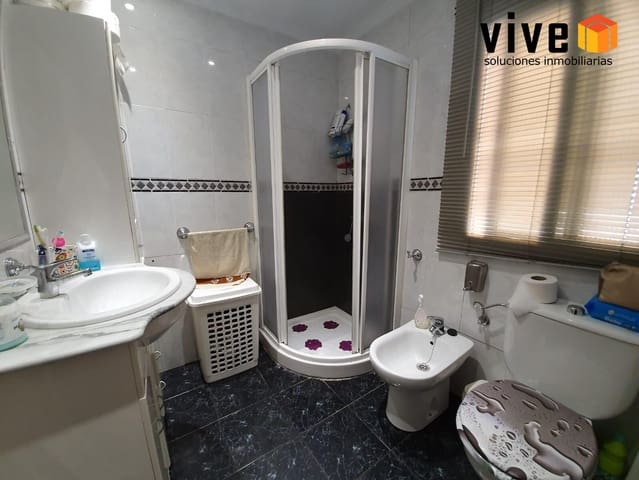 2 slaapkamer Flat te huur in San Juan de Aznalfarache met garage - € 850 (Ref: 10043163)