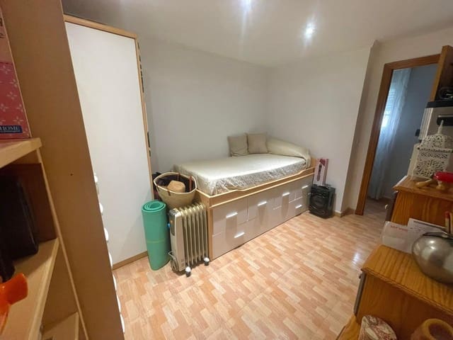 Piso de 2 habitaciones en San Juan de Aznalfarache en alquiler con garaje - 850 € (Ref: 10043163)