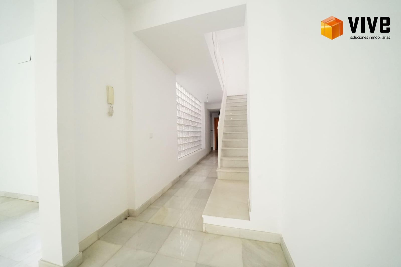 5 soveværelse Byhus til salg i Sevilla by med garage - € 730.000 (Ref: 10171551)