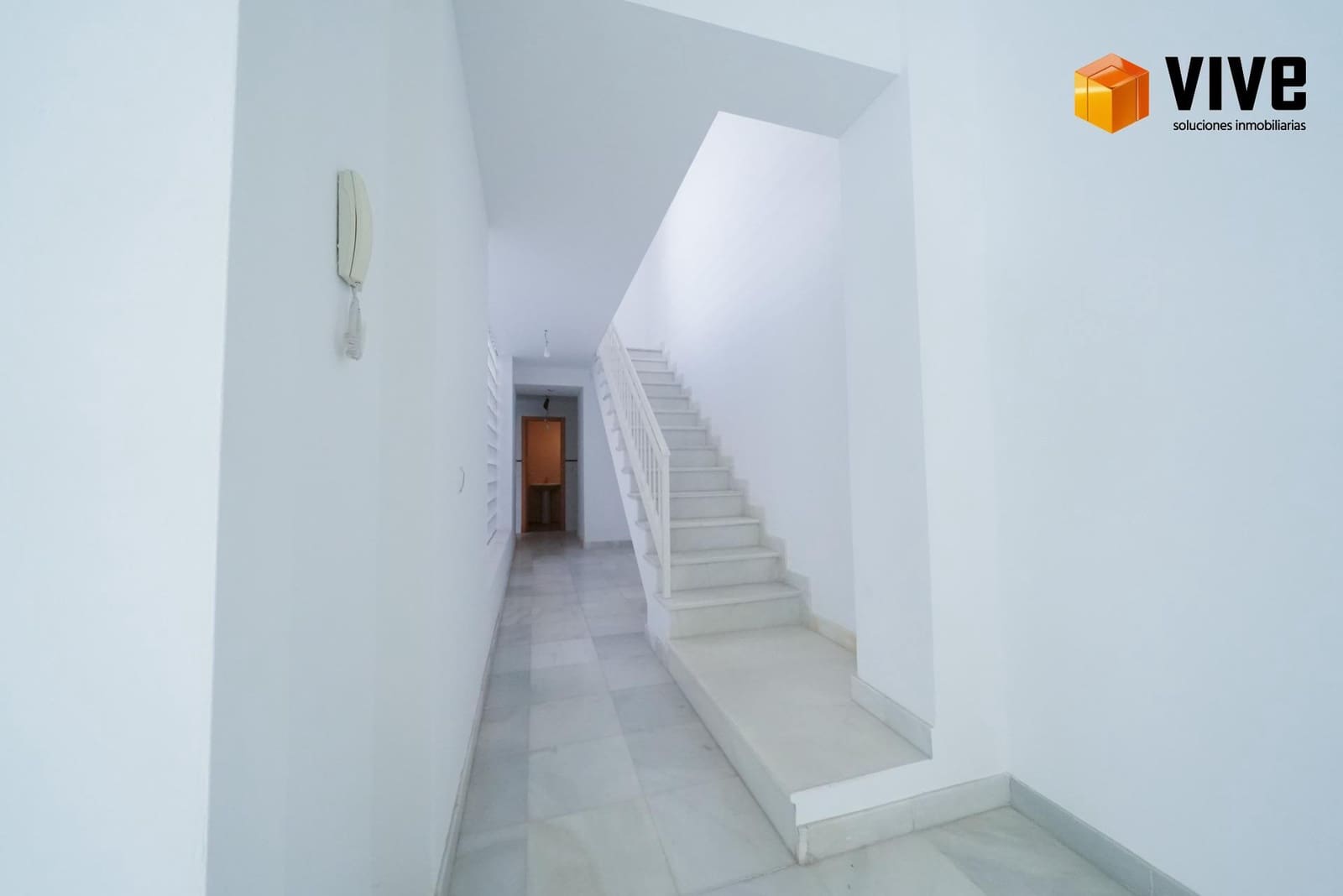 5 soveværelse Byhus til salg i Sevilla by med garage - € 730.000 (Ref: 10171551)