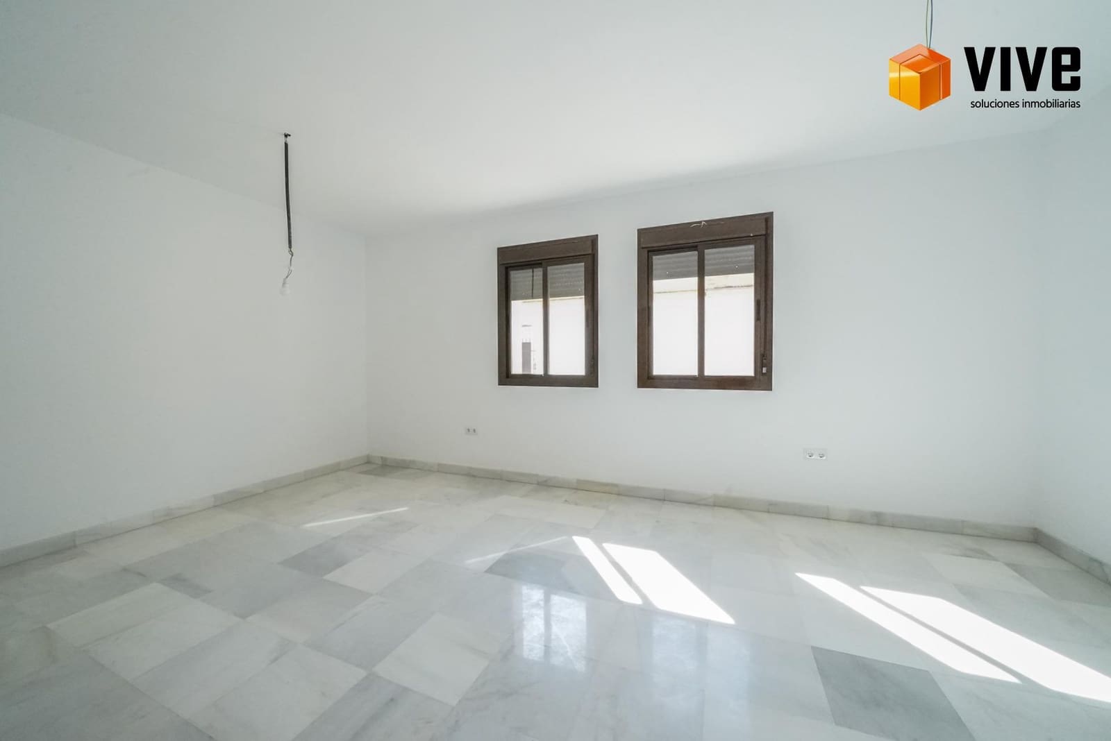 5 soveværelse Byhus til salg i Sevilla by med garage - € 730.000 (Ref: 10171551)