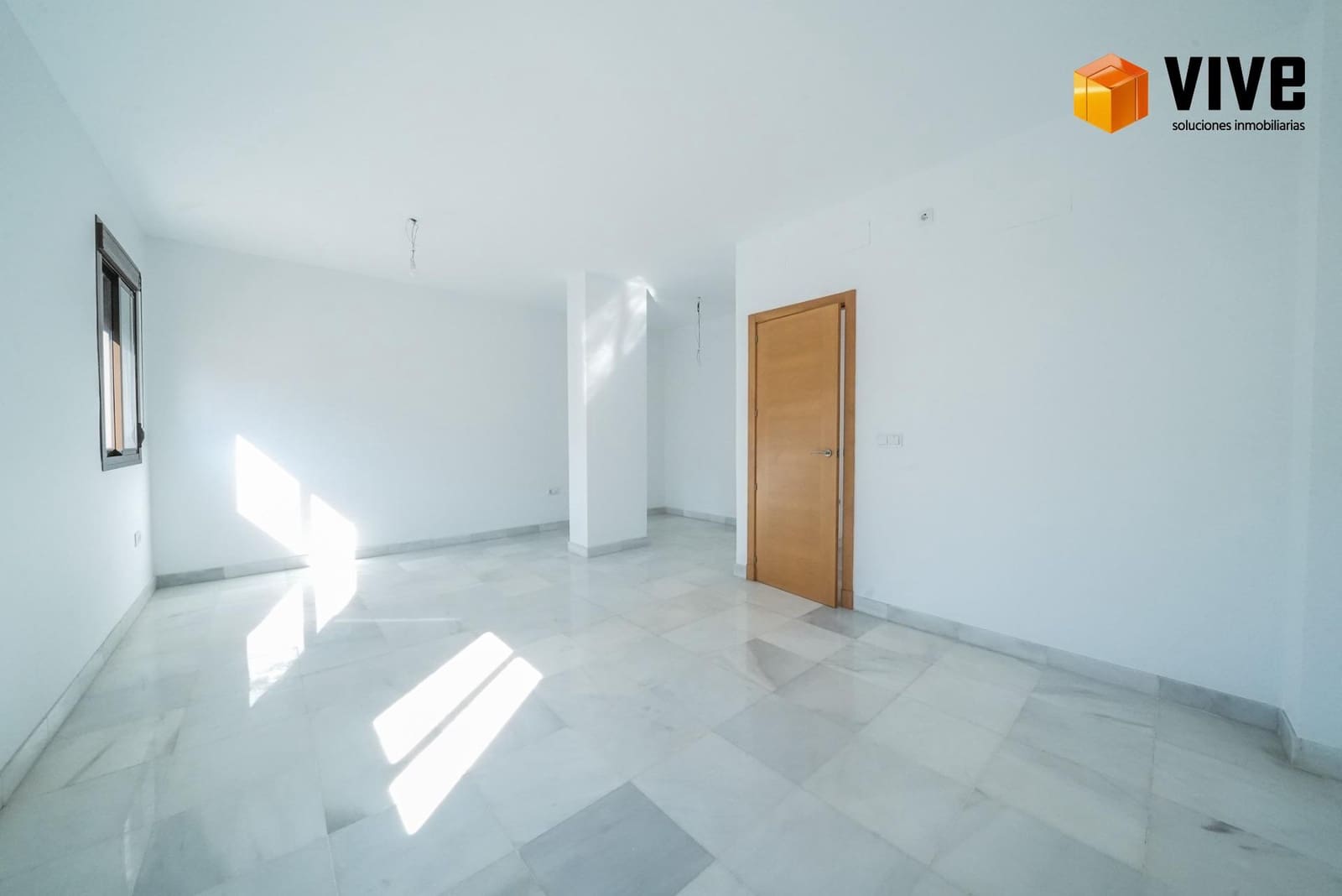 5 soveværelse Byhus til salg i Sevilla by med garage - € 730.000 (Ref: 10171551)