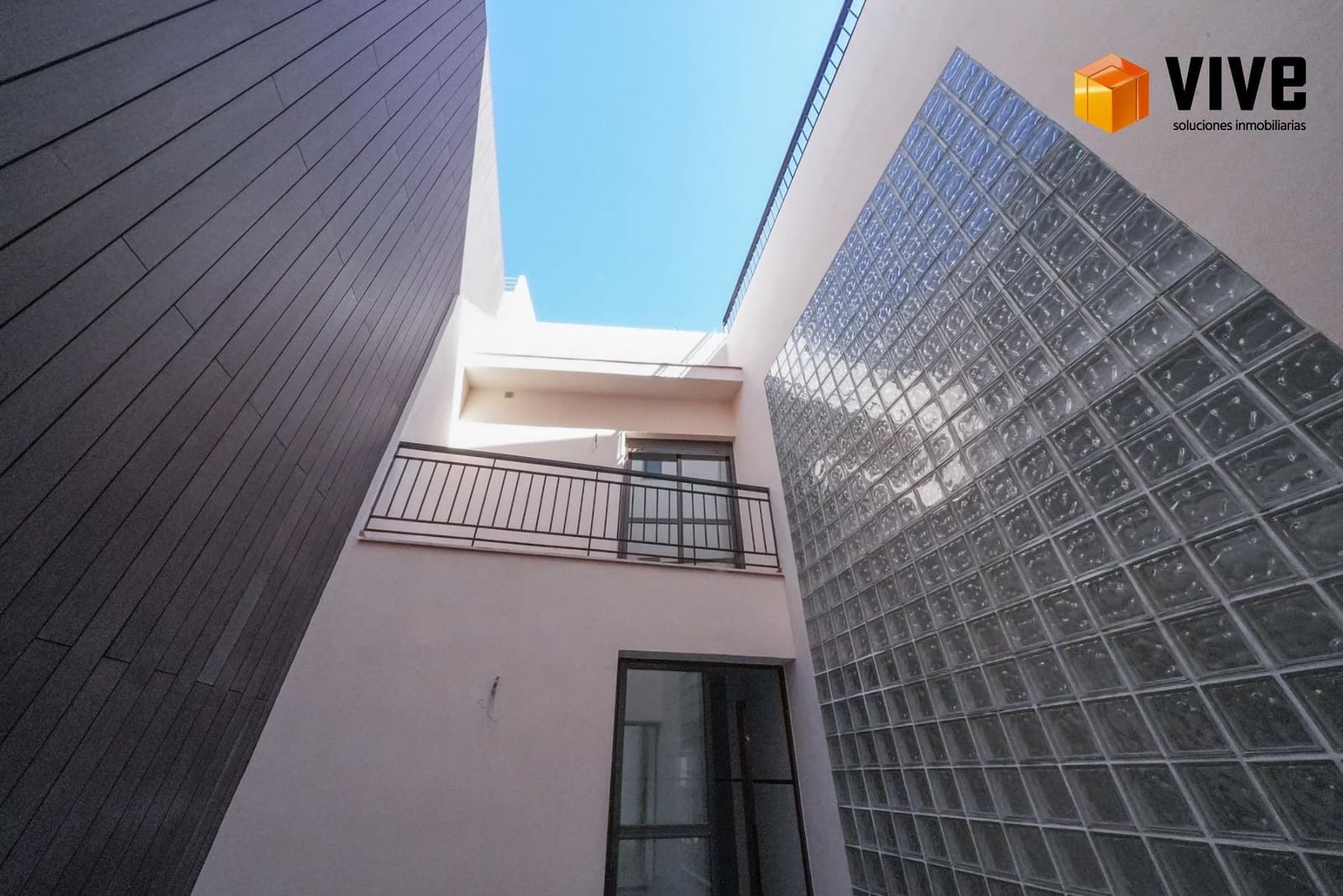 5 soveværelse Byhus til salg i Sevilla by med garage - € 730.000 (Ref: 10171551)